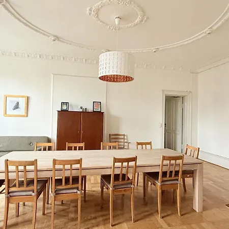 Apartmentincopenhagen 1702 *